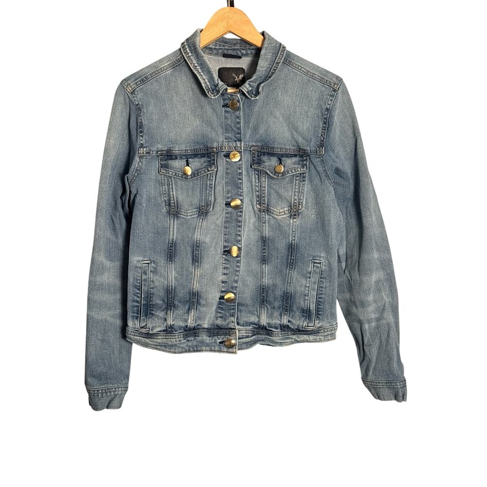 American Eagle Denim Trucker Jacket XL Light Wash Blue Cotton Gold Buttons